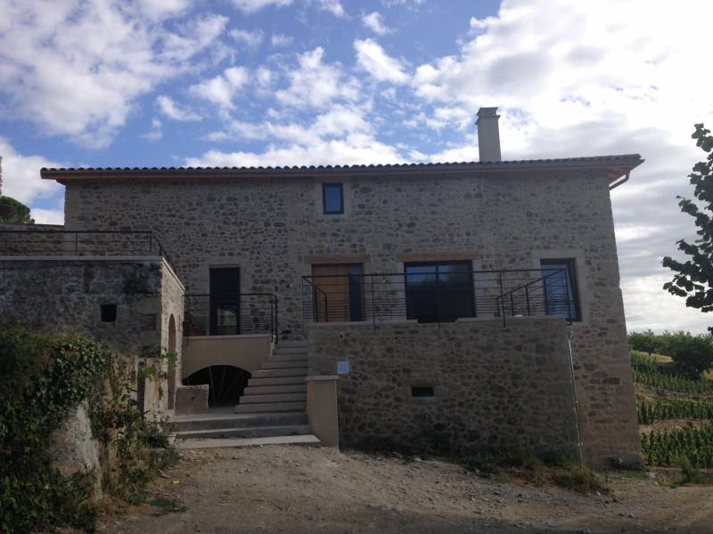 Architecte pour l’aménagement d’intérieur style industriel d’une ancienne maison en pierre à Chavanay